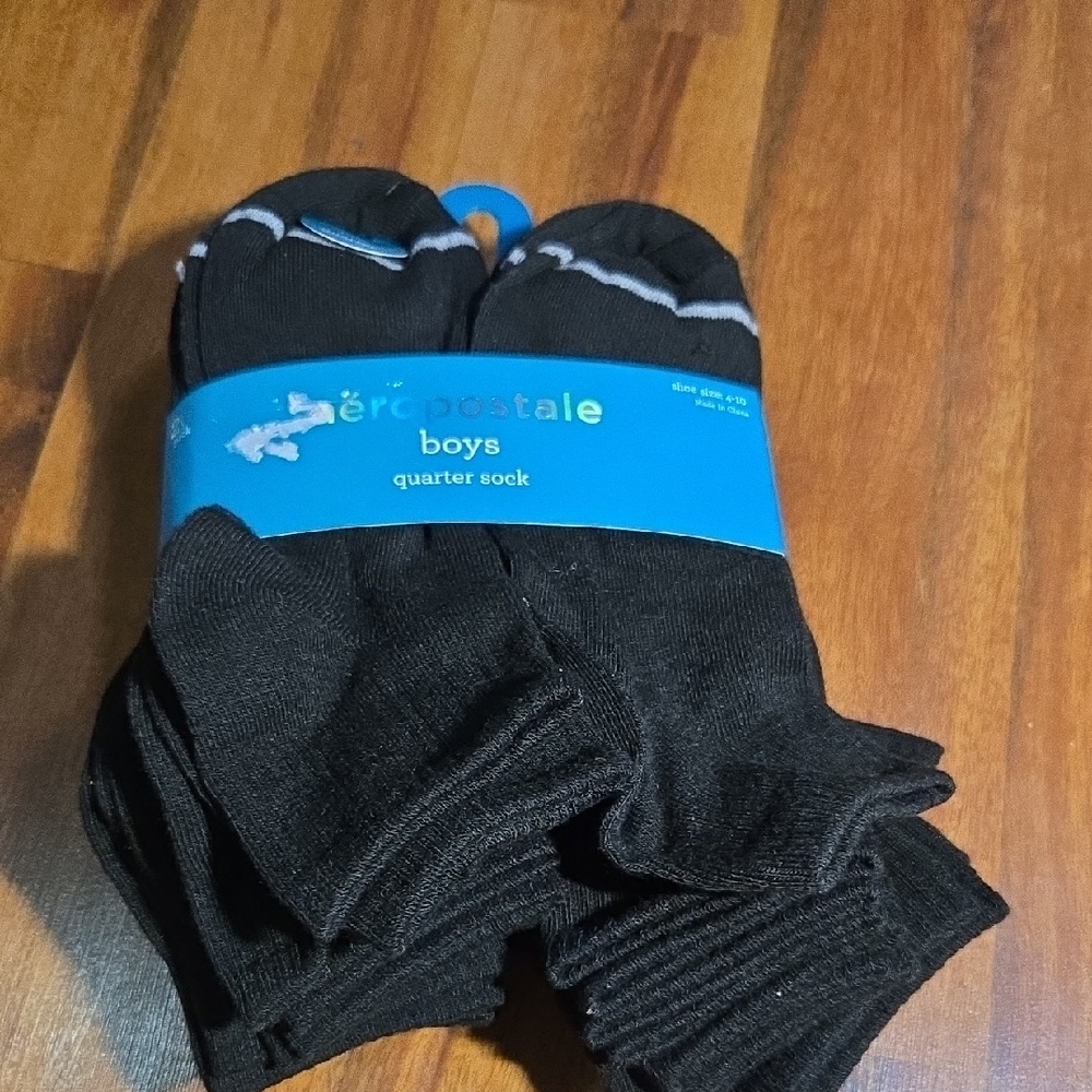 Aeropostale KIDS Black Quarter Socks NWT SHOES SIZE 4 10 QUARTER SOCK